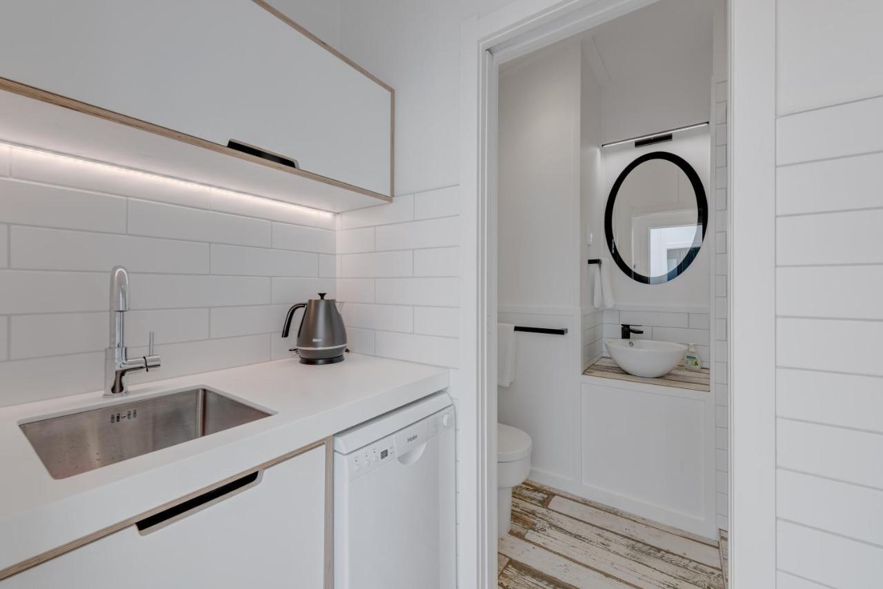 Woodside Bay Chalets Ostend Extérieur photo